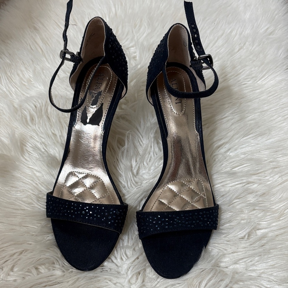 Elegant Navy Women's Sandals
